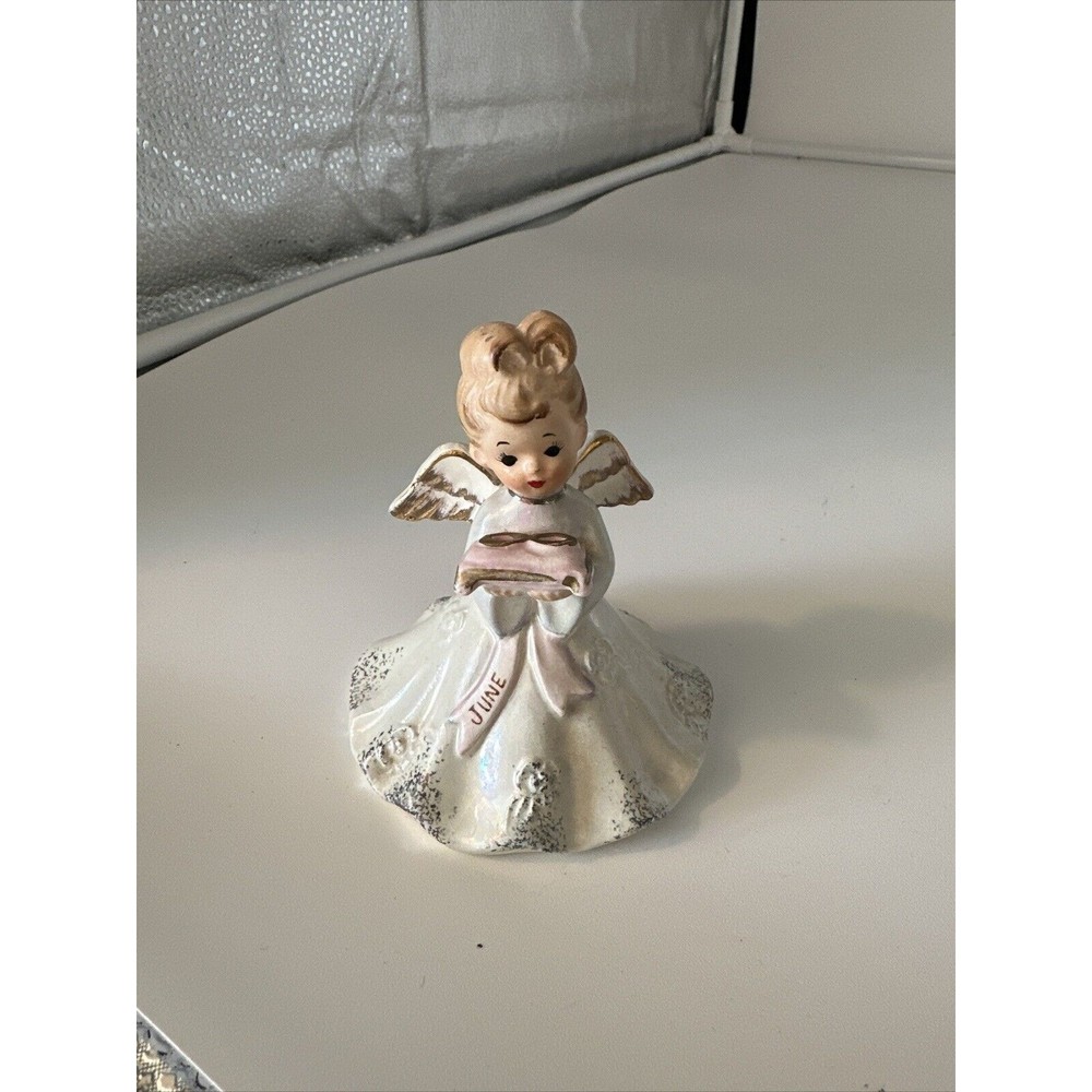 VINTAGE NORCREST JAPAN JUNE ANGEL W/ WEDDING RINGS F-15 IRIDESCENT DRESS